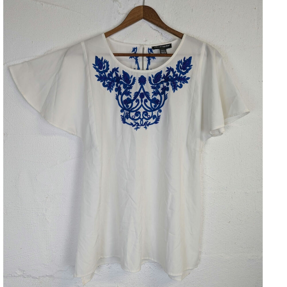 Boho Maternity Blouse White Blue Beading Flutter Sleeve Pea in the Pod Small